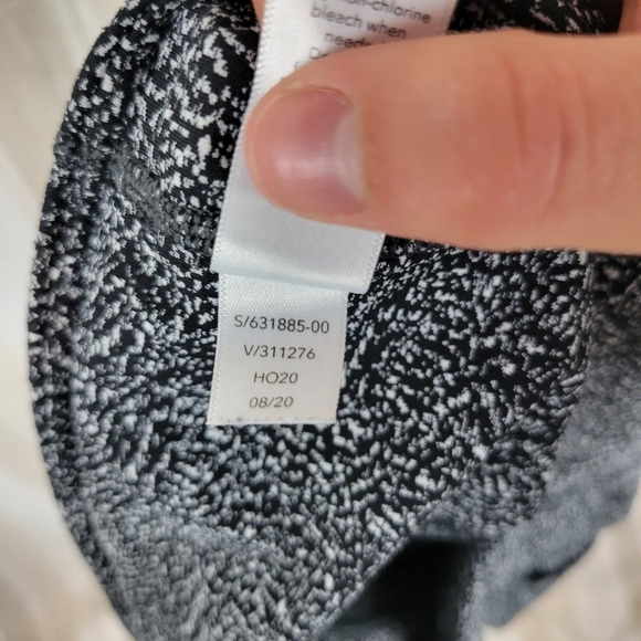 Athleta‎ Ultimate Stash Textured 7/8 Tights Leggings Black White Size Small - Picture 11 of 13